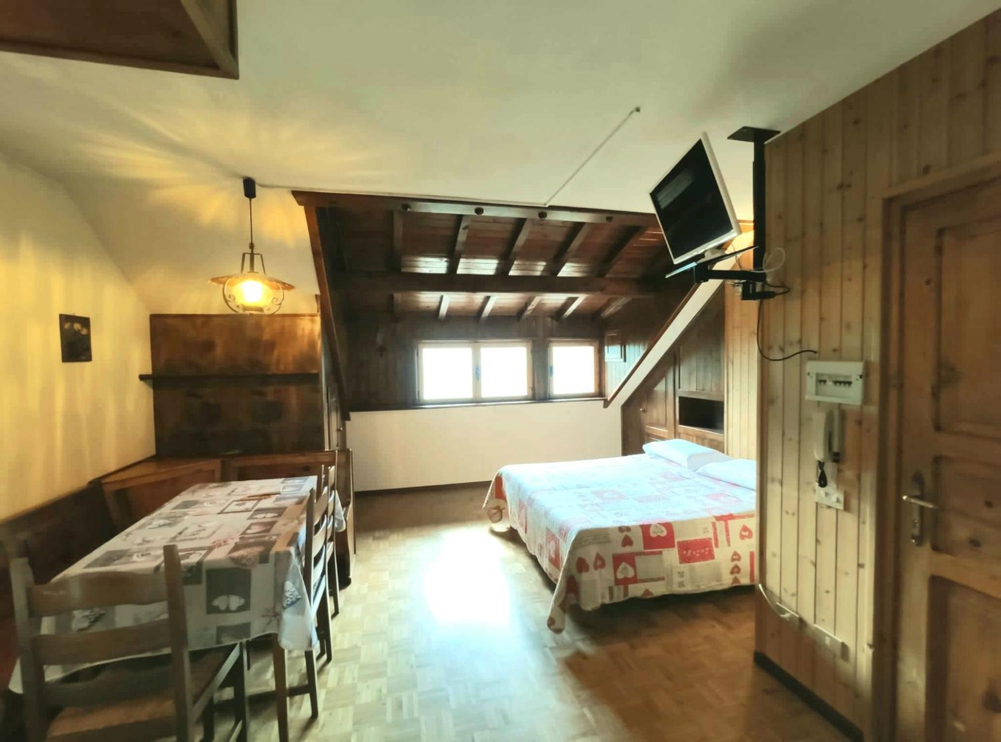 Residence Mirage Oga Pokoj fotografie